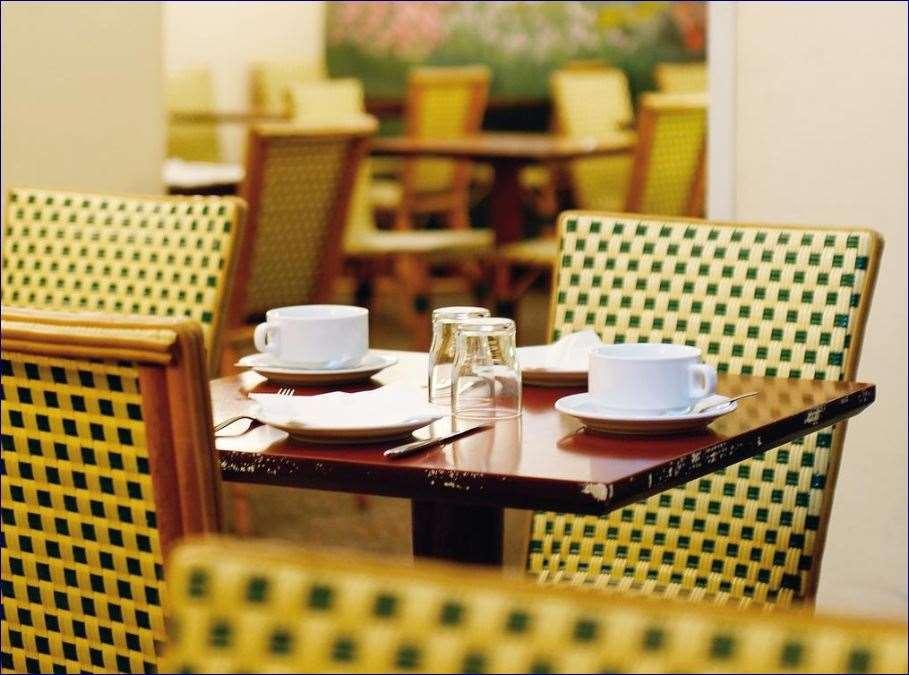 뉴 호텔 생 라자르 파리 레스토랑 사진